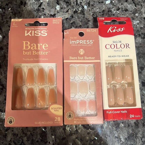 Bundle of 9 Kiss and others Press On Nails New - Picture 2 of 5